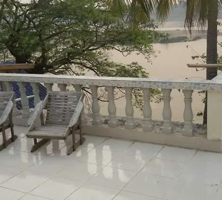 Kaupjai Guesthouse Ban Houayxay Buitenkant foto